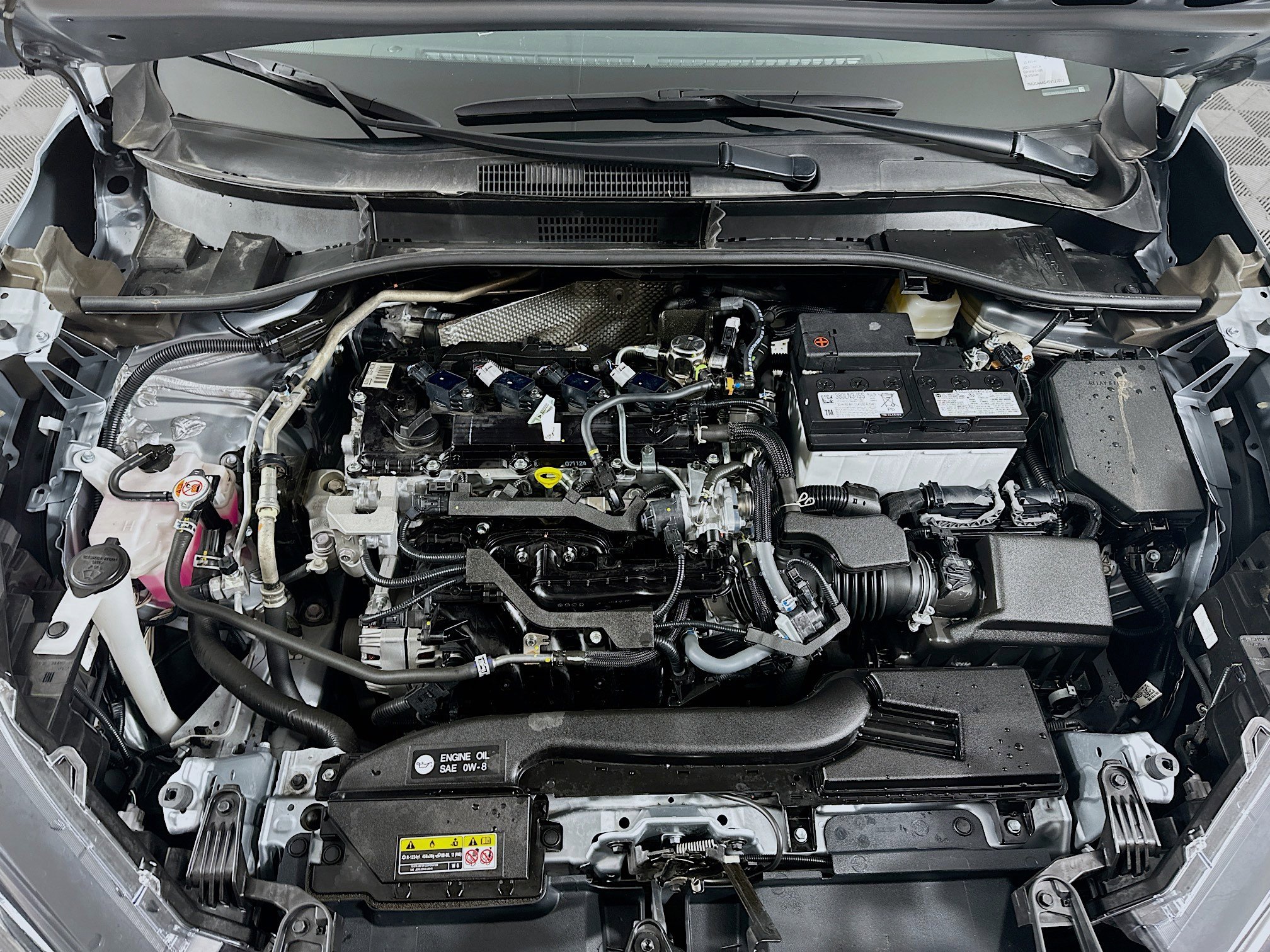 Used 2025 Toyota Corolla Cross LE image 31