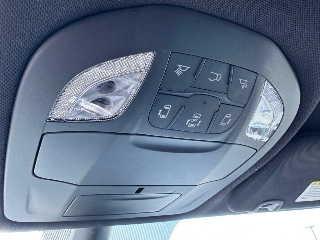 New 2026 Chrysler Pacifica Select FWD image 20