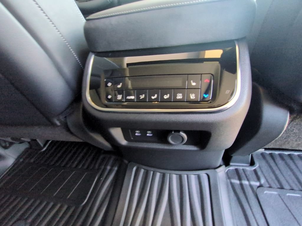 New 2027 INFINITI QX80 Luxe RWD image 29