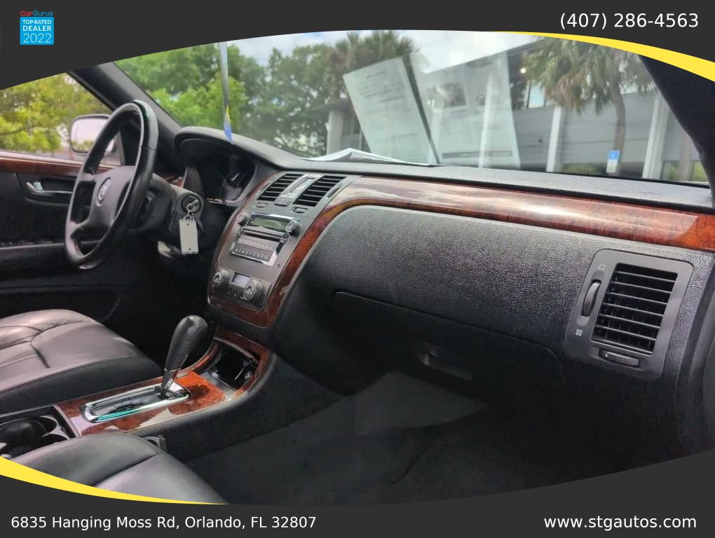 Used 2007 Cadillac DTS w/ Trunk Convenience Package FWD image 25