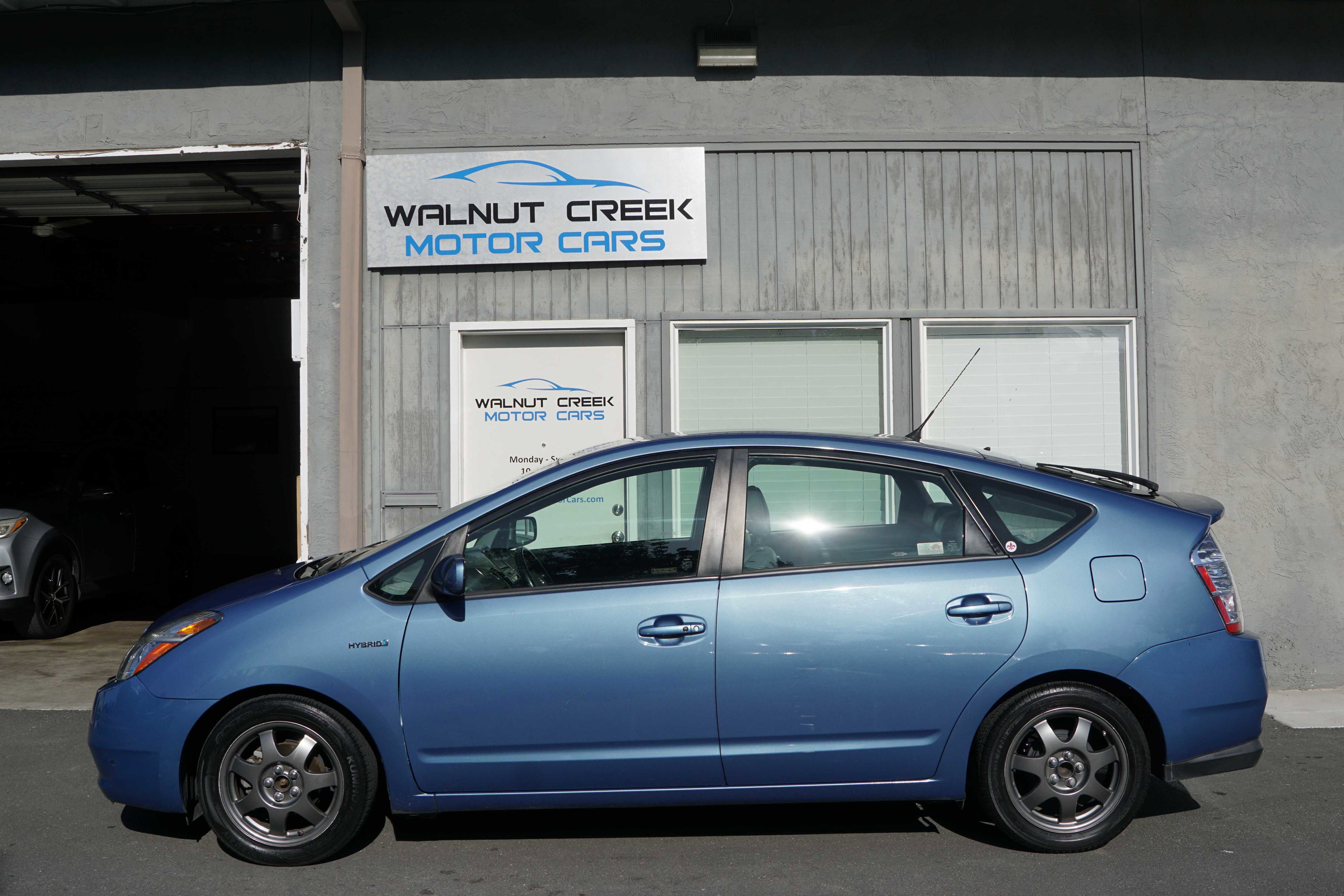 Used 2009 Toyota Prius Touring FWD image 19