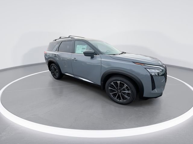 New 2026 Nissan Pathfinder Platinum image 2