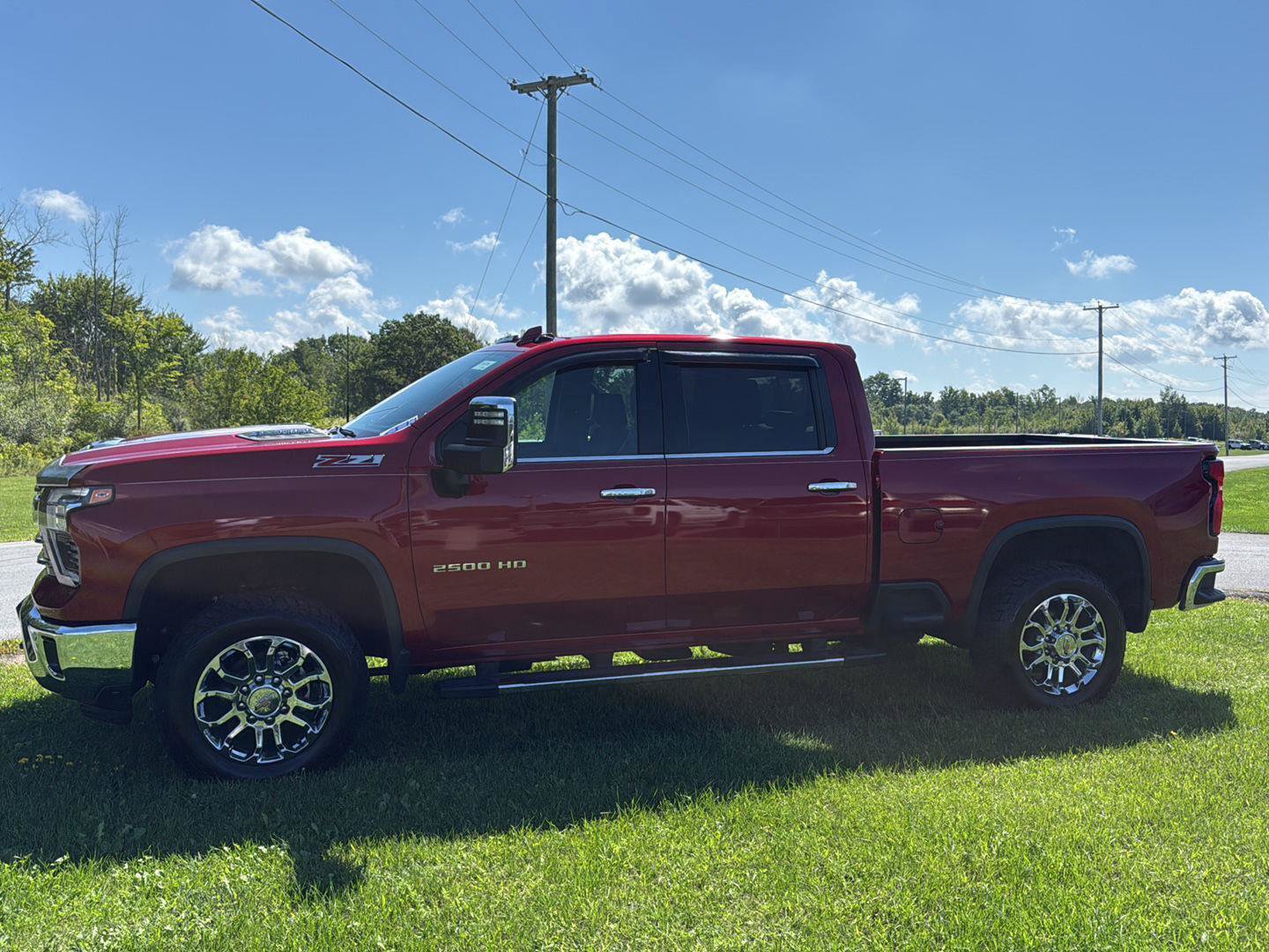 Used 2024 Chevrolet Silverado 2500 LTZ w/ LTZ Convenience Package AWD/4WD image 4