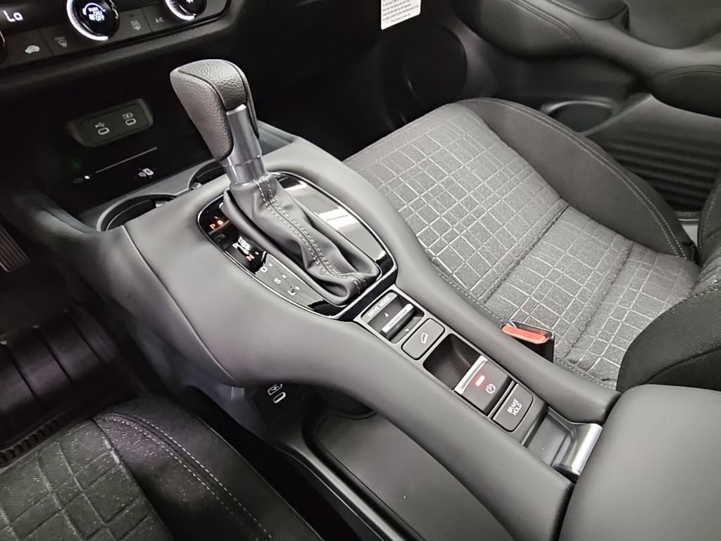 New 2026 Honda HR-V LX image 19