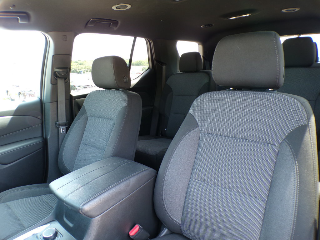 Used 2023 Chevrolet Traverse LT AWD/4WD image 11