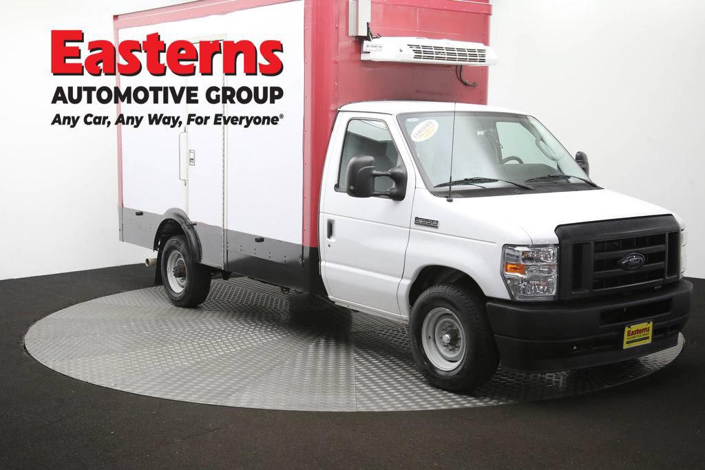 Used 2023 Ford E-350 and Econoline 350 Super Duty w/ Power Windows & Locks Group RWD image 48