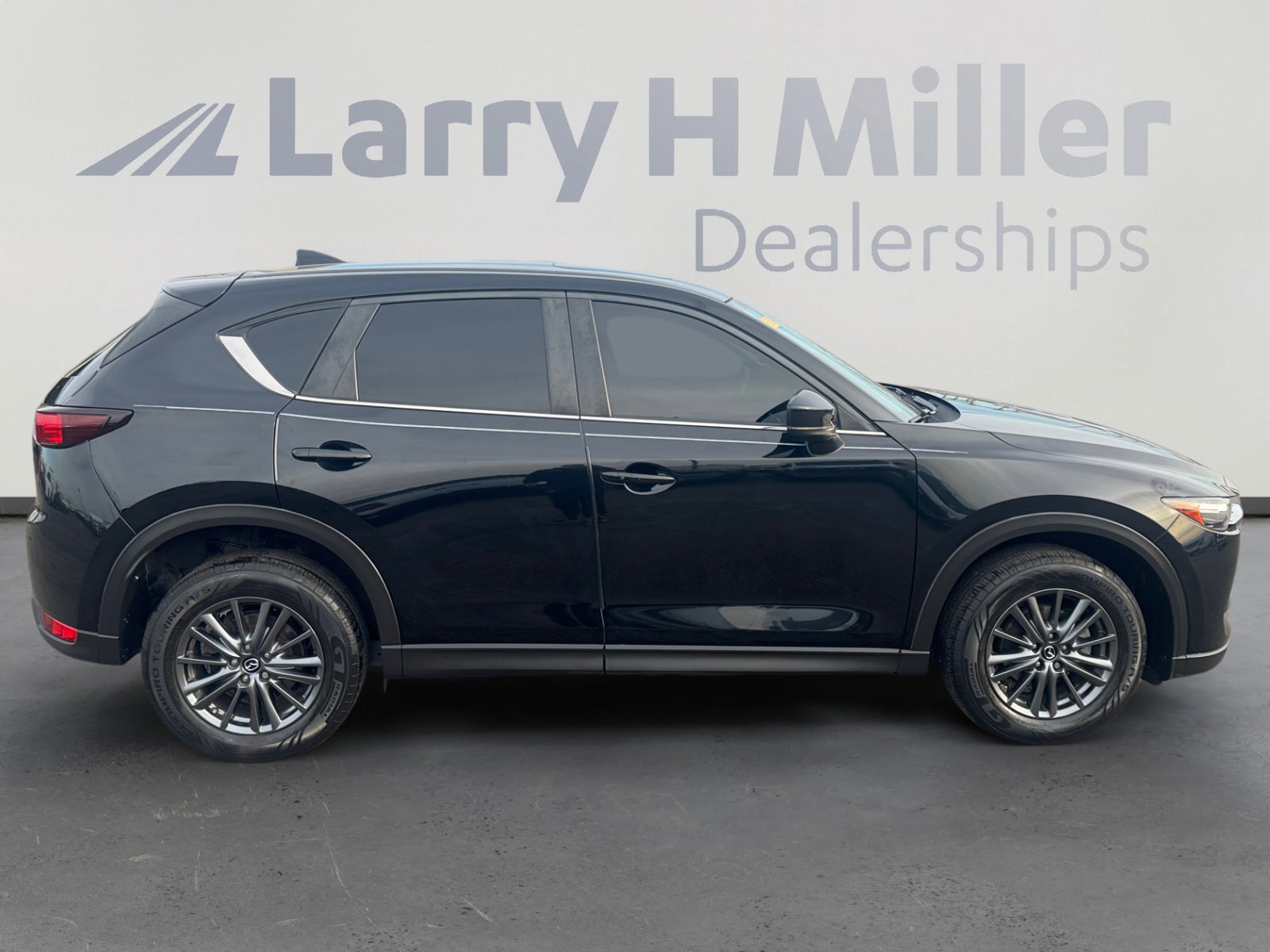 Used 2019 MAZDA CX-5 Touring image 6