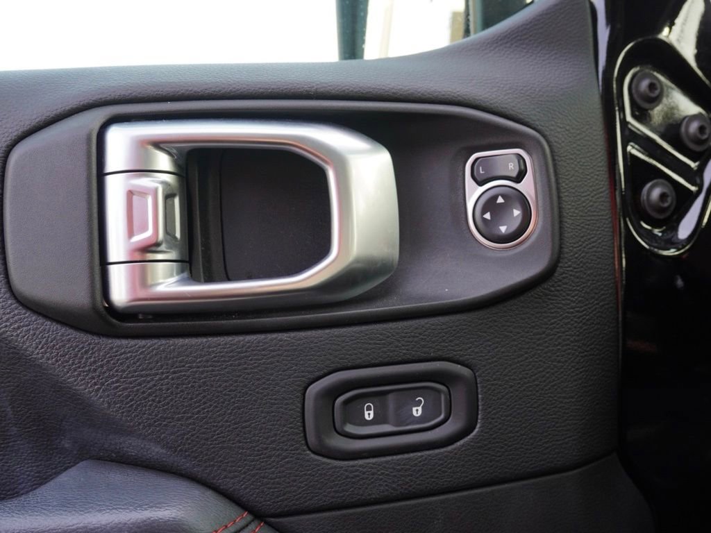 Used 2018 Jeep Wrangler Unlimited Rubicon image 9