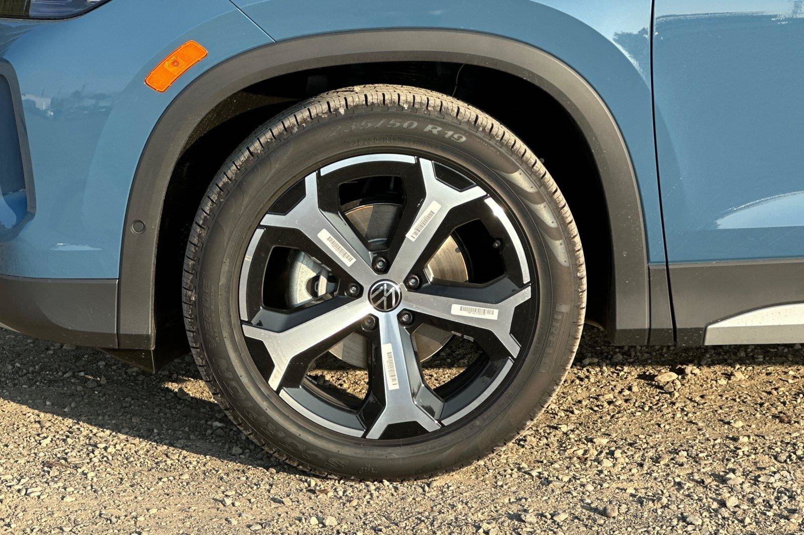 New 2026 Volkswagen Tiguan SE FWD image 23