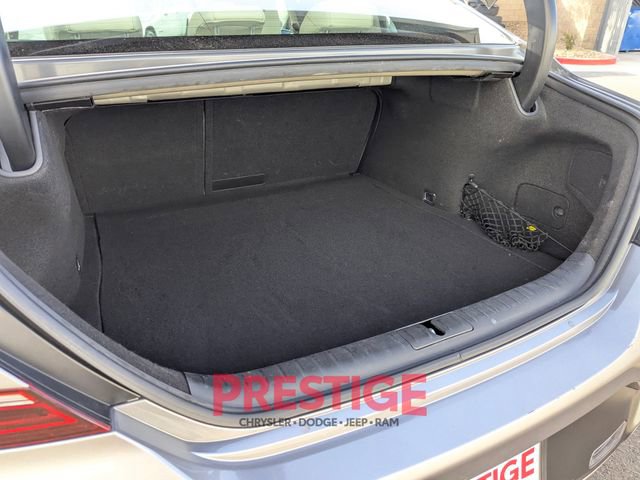 Used 2024 Genesis G70 2.5T image 9