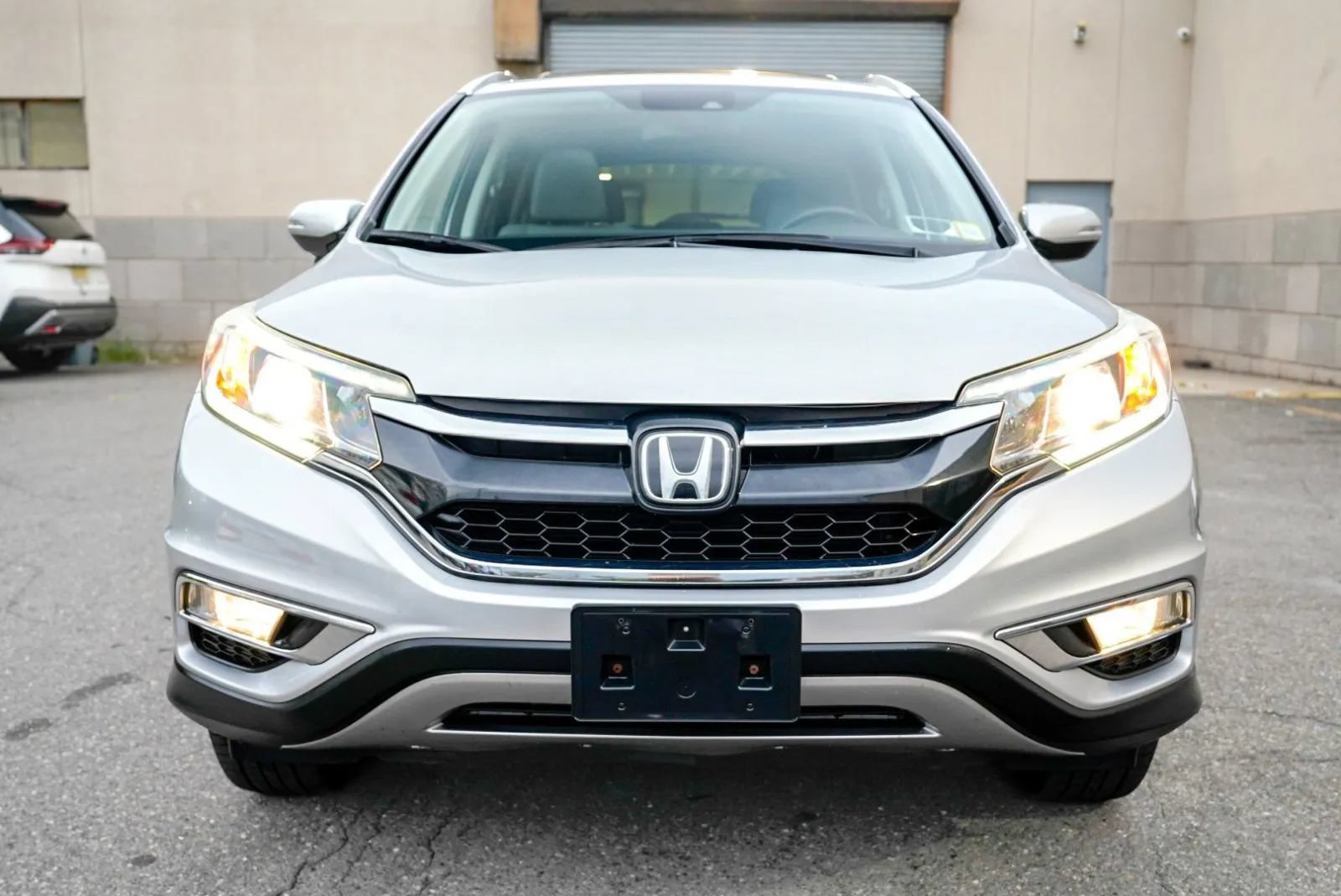 Used 2016 Honda CR-V Touring image 2