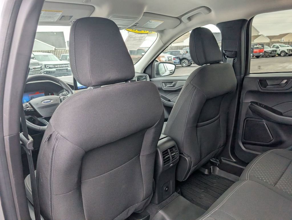 Used 2023 Ford Escape Active image 40