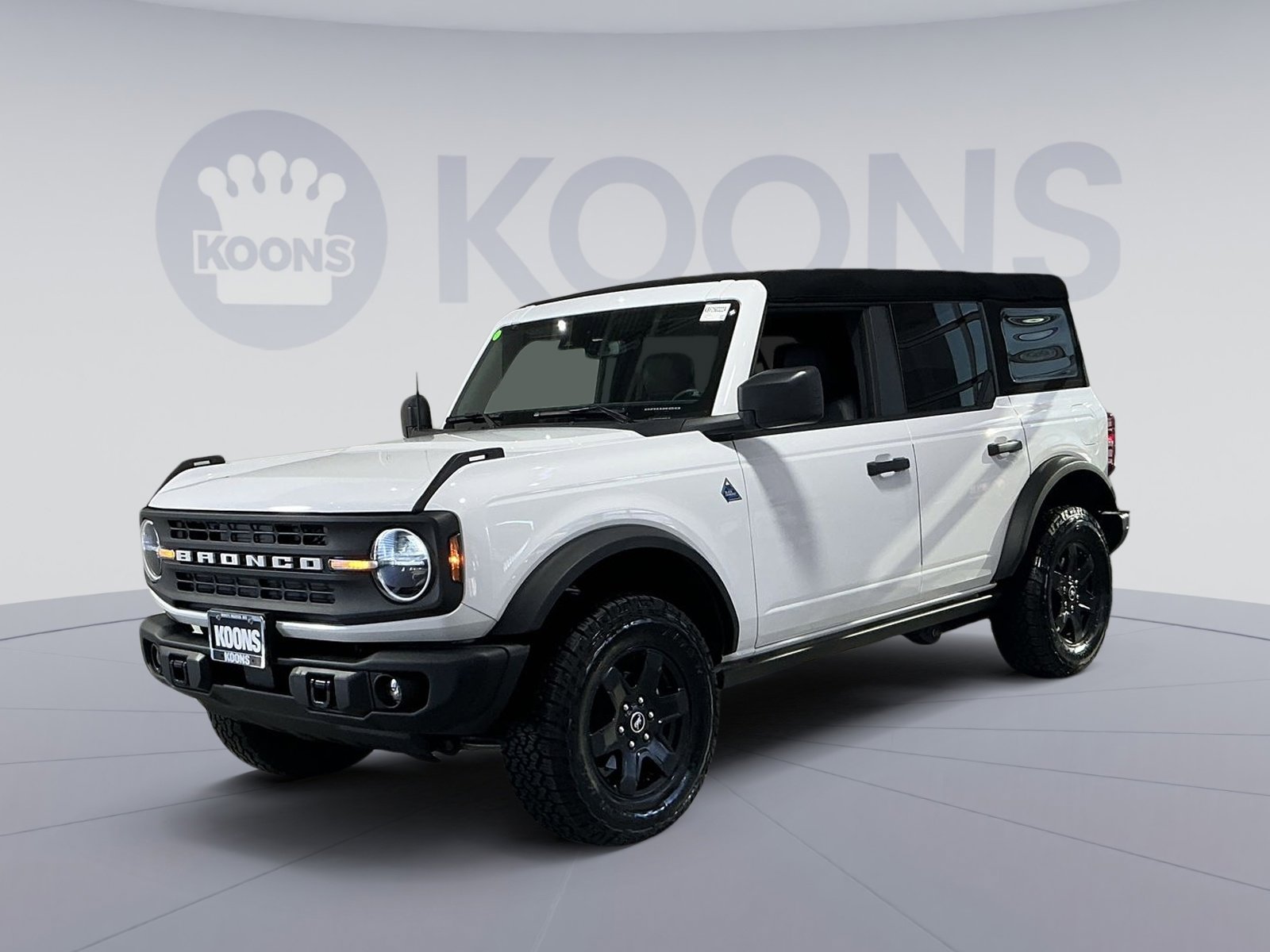 Used 2024 Ford Bronco Black Diamond image 1