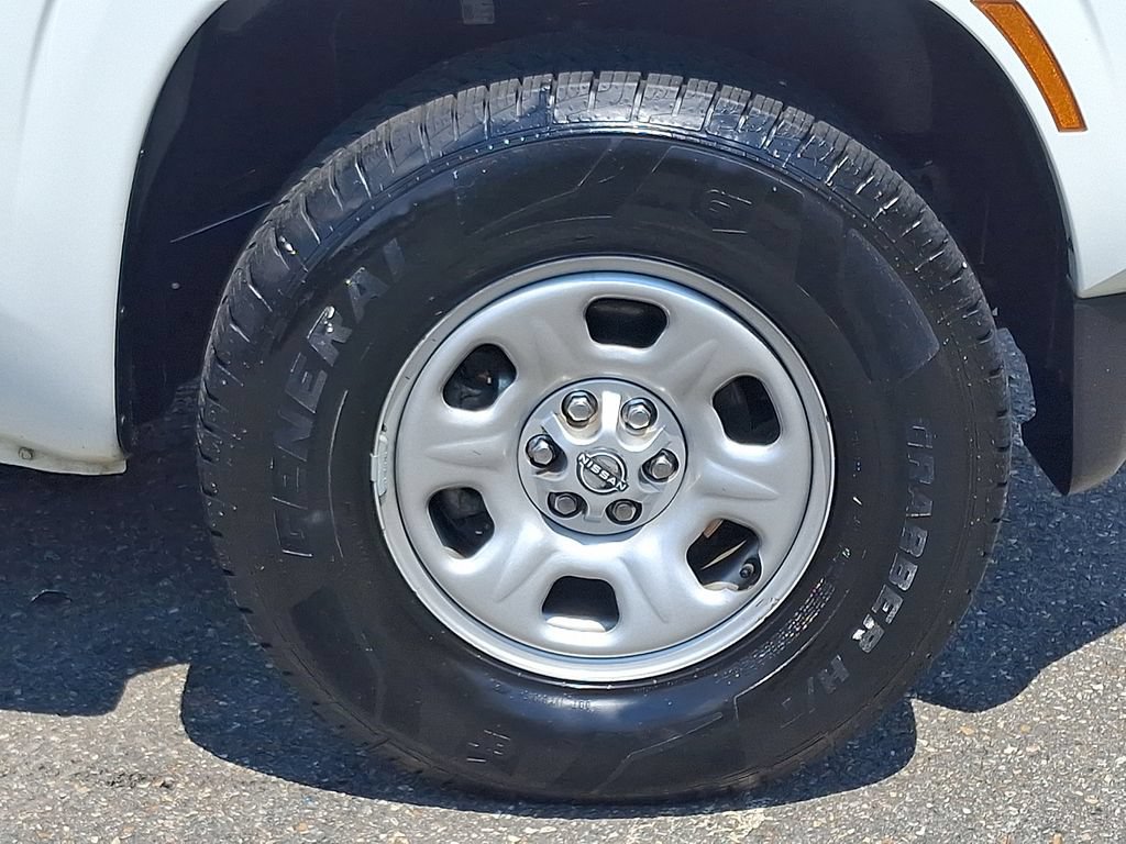 Certified 2023 Nissan Frontier S AWD/4WD image 9