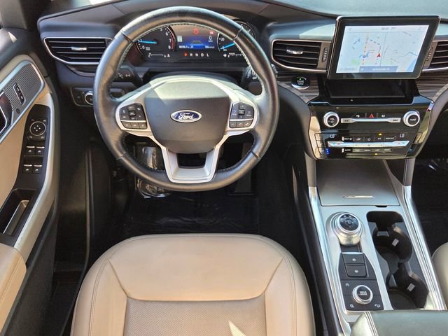 Used 2021 Ford Explorer Limited image 12