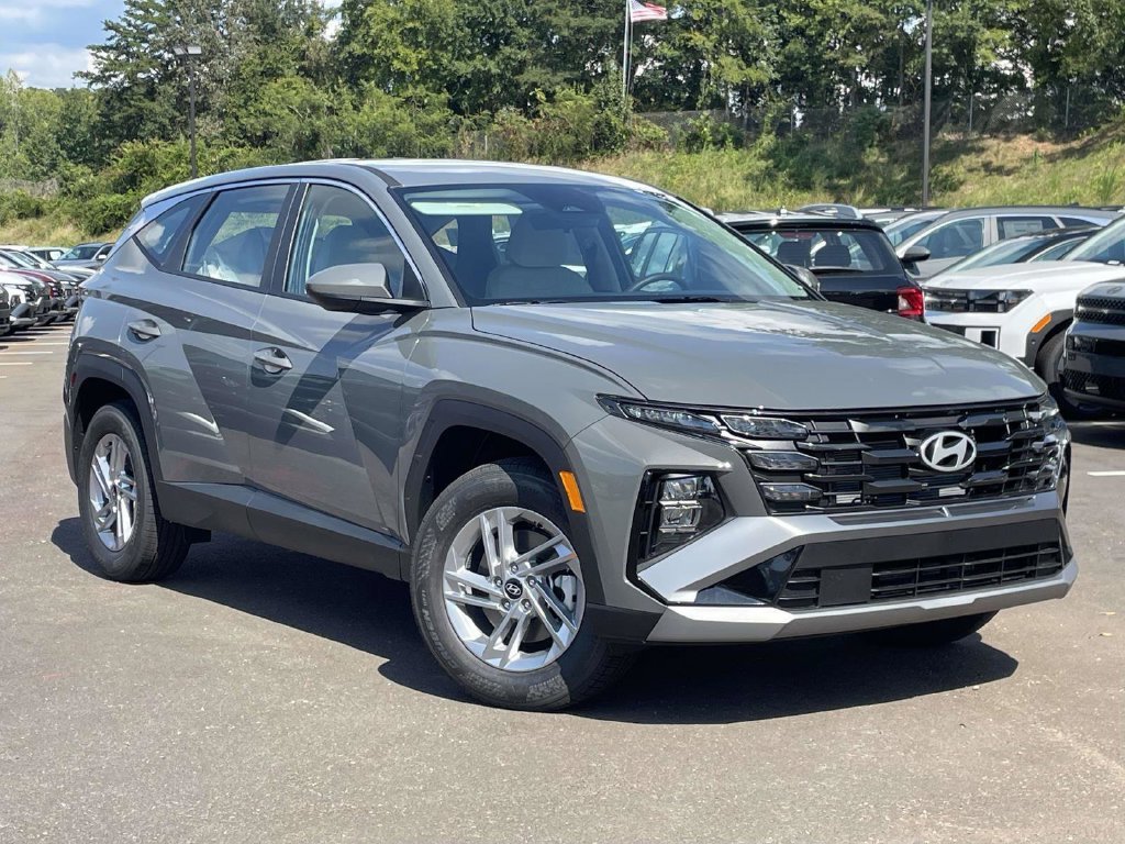 New 2026 Hyundai Tucson SE