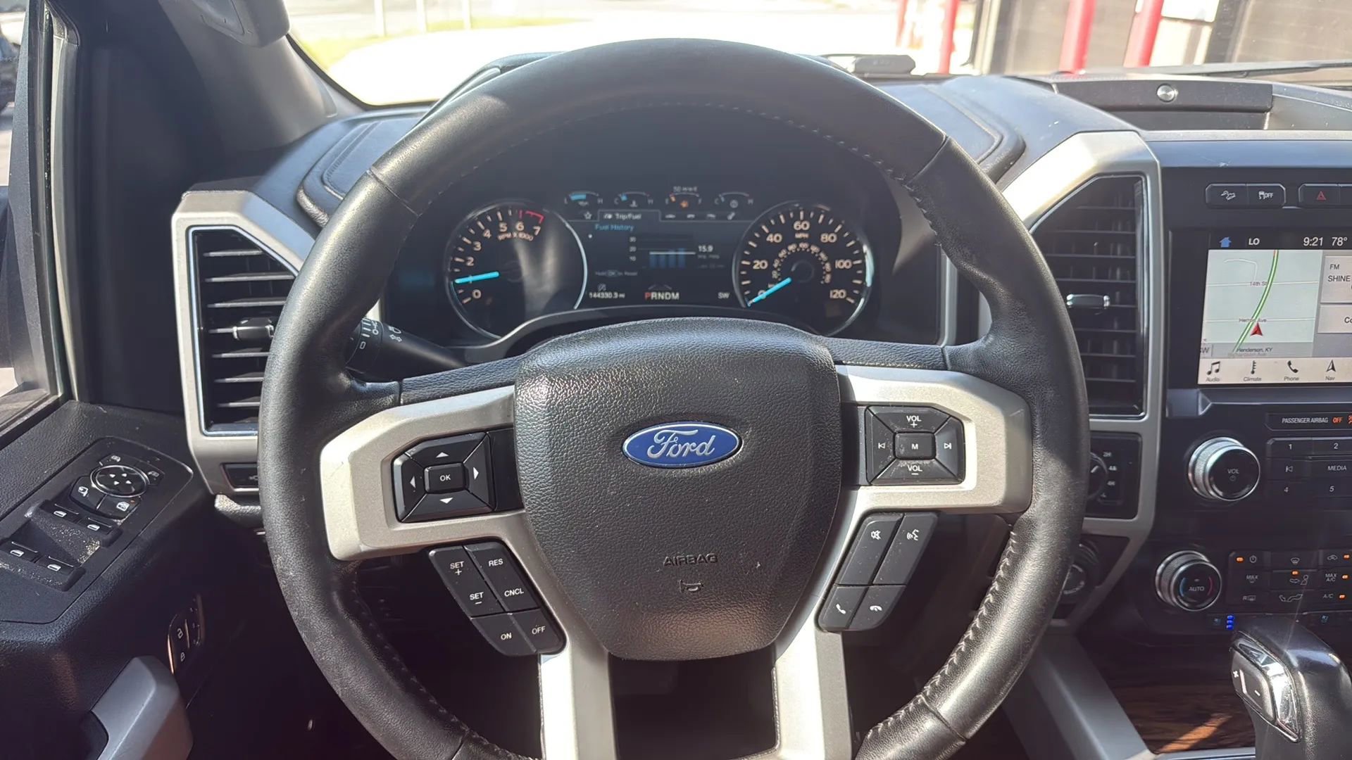 Used 2019 Ford F150 Lariat w/ Equipment Group 502A Luxury image 9