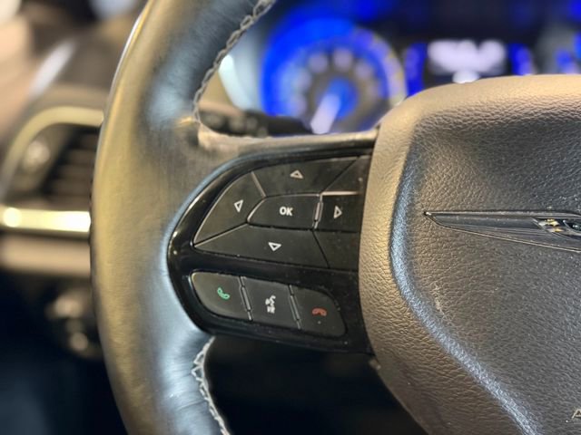 Used 2019 Chrysler Pacifica Touring Plus w/ S Appearance Package FWD image 27