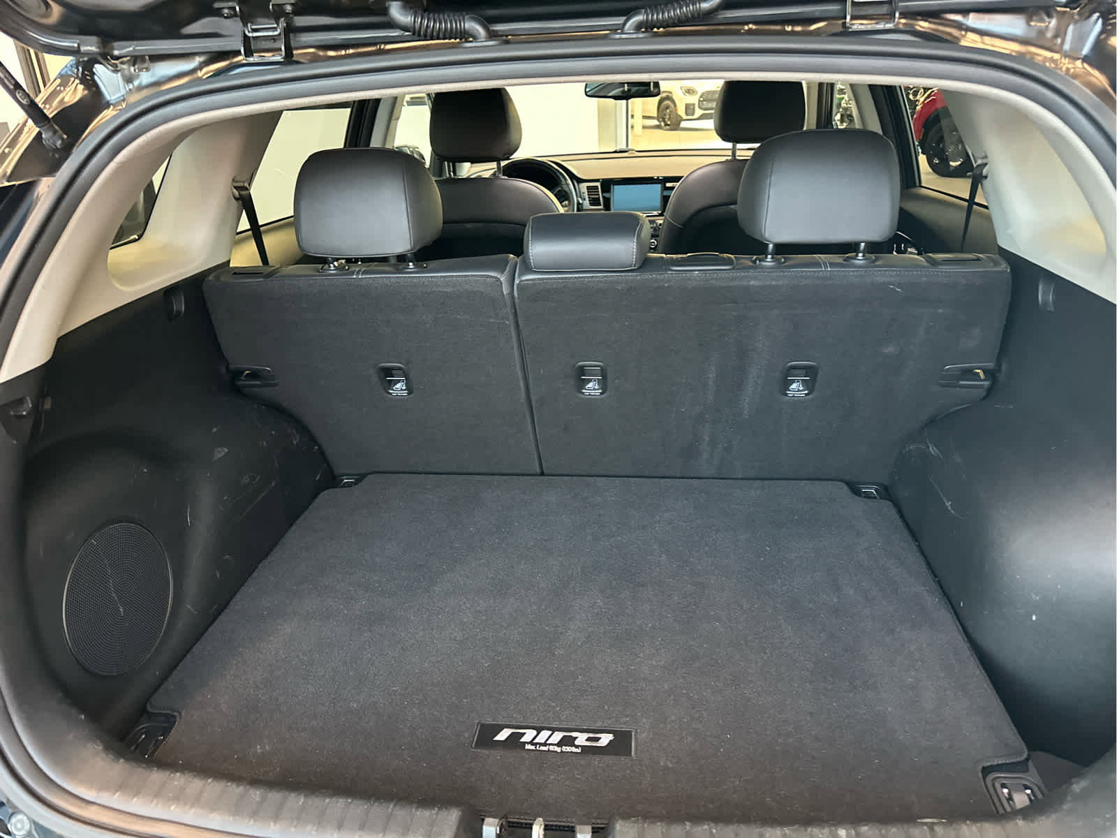 Used 2018 Kia Niro Touring image 15
