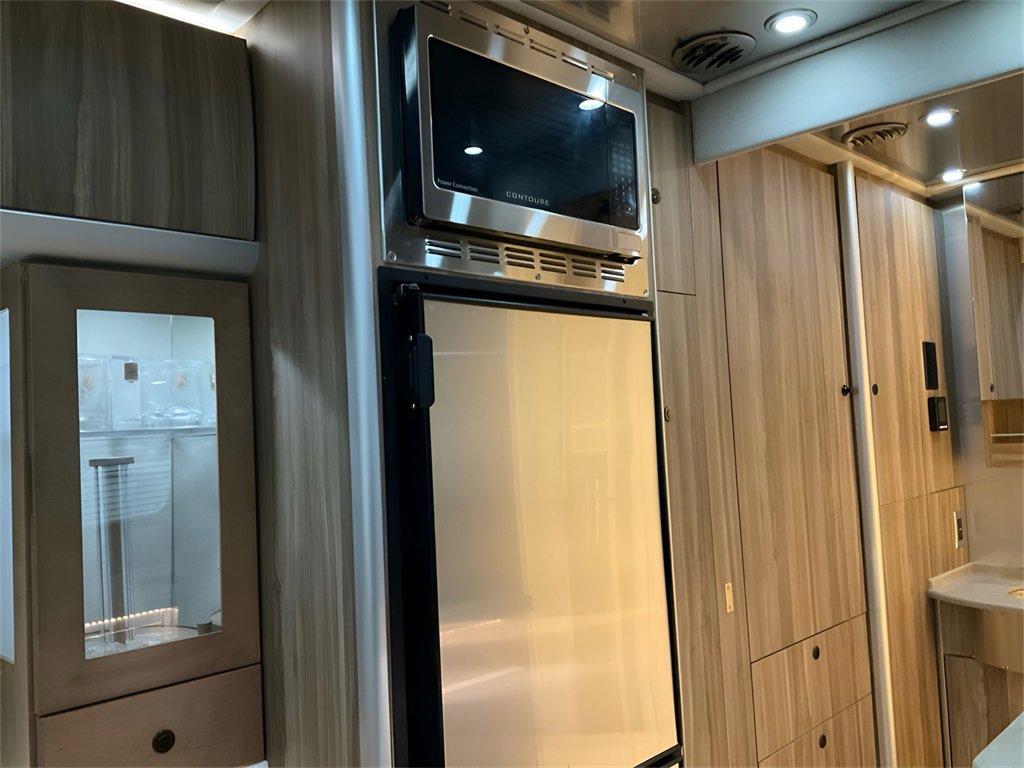 Used 2019 Mercedes-Benz Sprinter 170 image 24