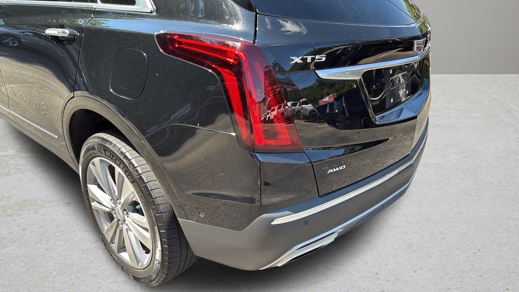 Certified 2024 Cadillac XT5 Premium Luxury w/ Technology Package AWD/4WD image 12