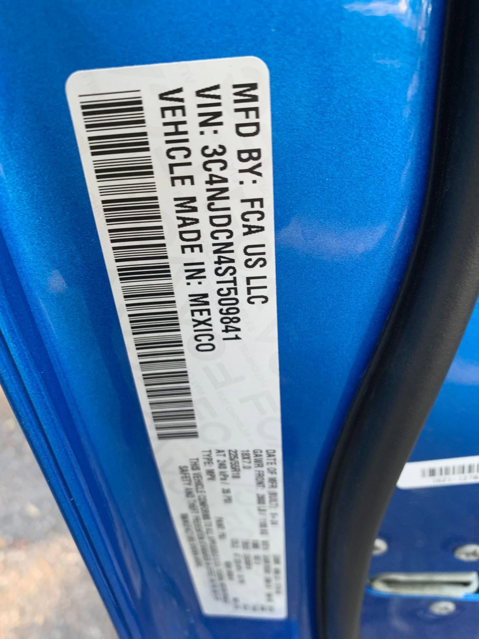 Used 2025 Jeep Compass Limited image 10