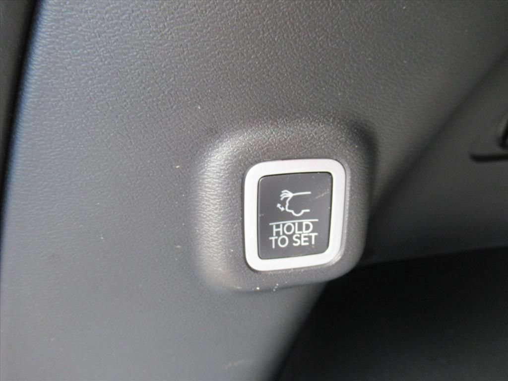 New 2026 Jeep Cherokee Limited AWD/4WD image 32