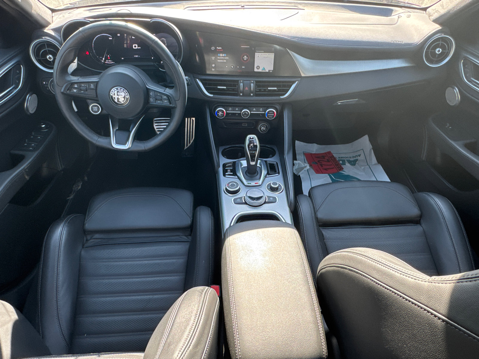 Used 2024 Alfa Romeo Giulia Veloce AWD/4WD image 27