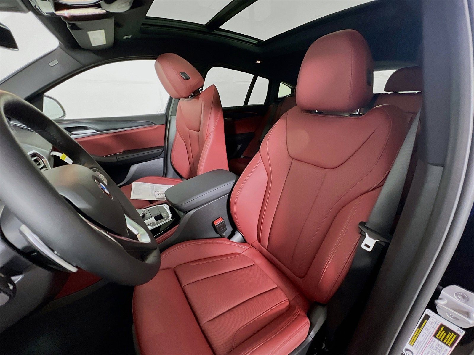 New 2025 BMW X4 xDrive30i w/ Convenience Package image 11