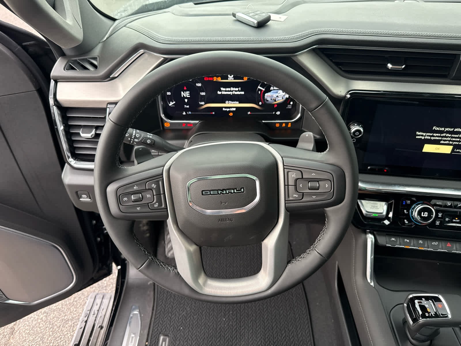 New 2026 GMC Sierra 1500 Denali w/ Technology Package AWD/4WD image 14
