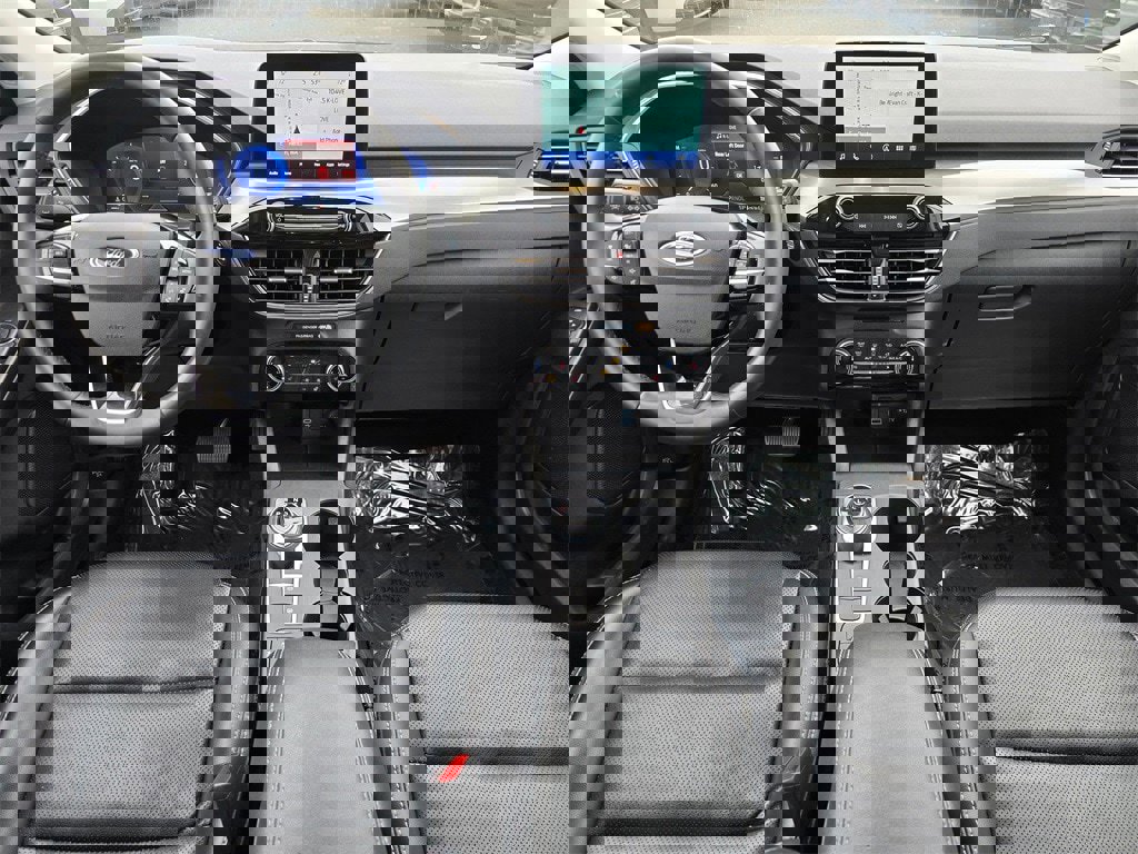 Used 2022 Ford Escape Titanium w/ Class II Trailer Tow Package image 12