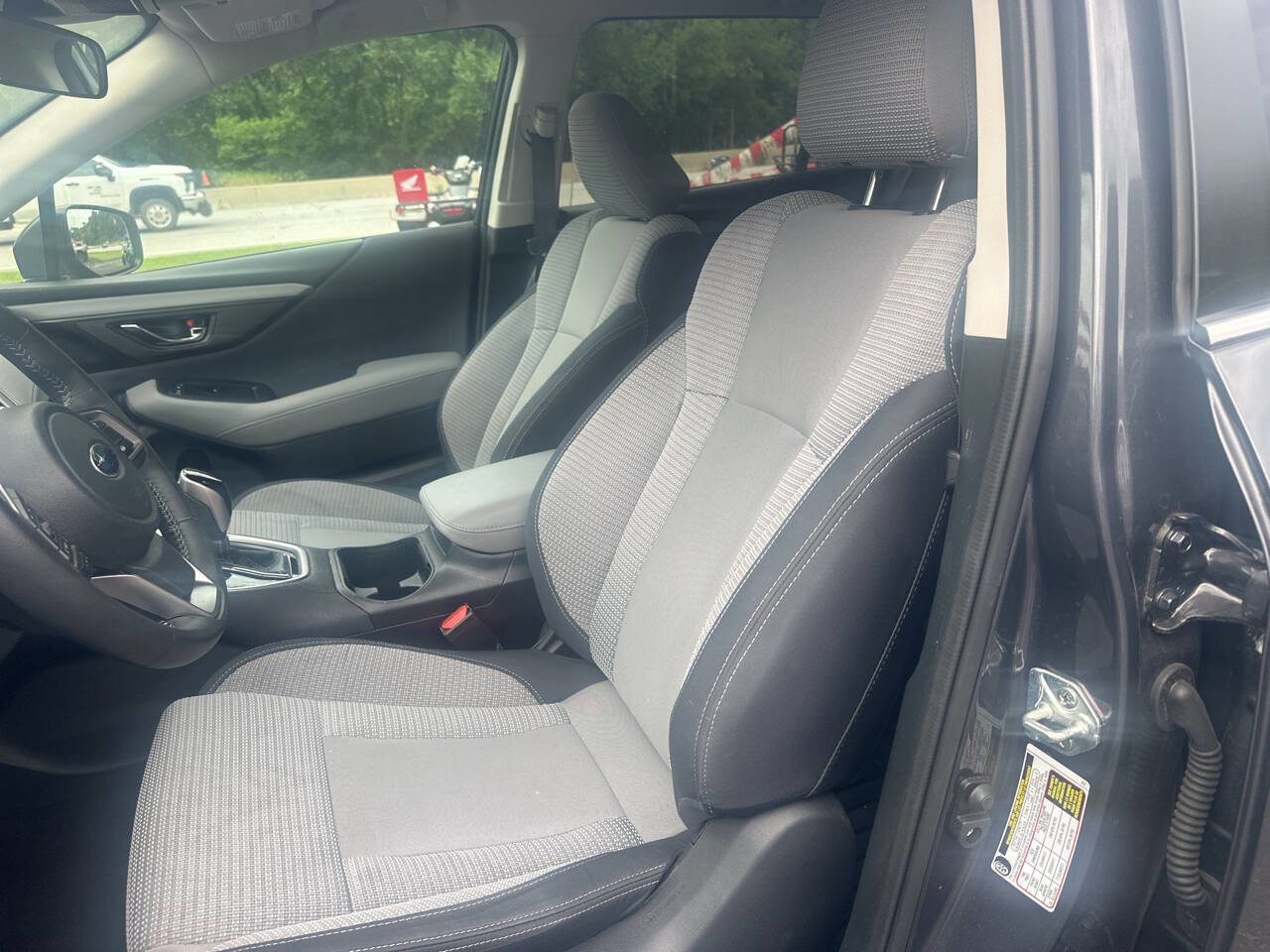 Used 2023 Subaru Outback Premium image 16