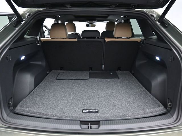 New 2026 Volkswagen Atlas Cross Sport SE AWD/4WD image 12