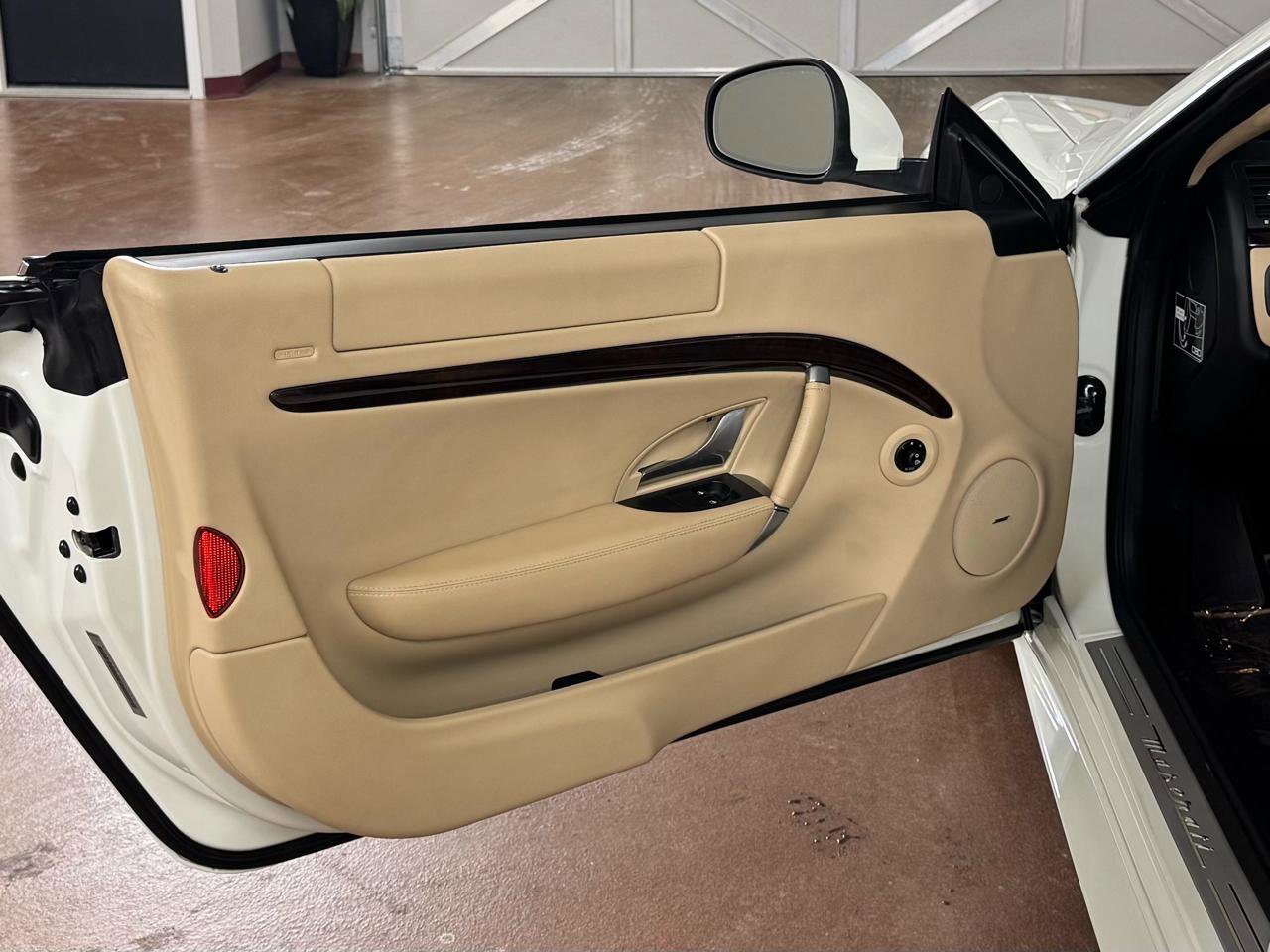 Used 2012 Maserati GranTurismo S image 15