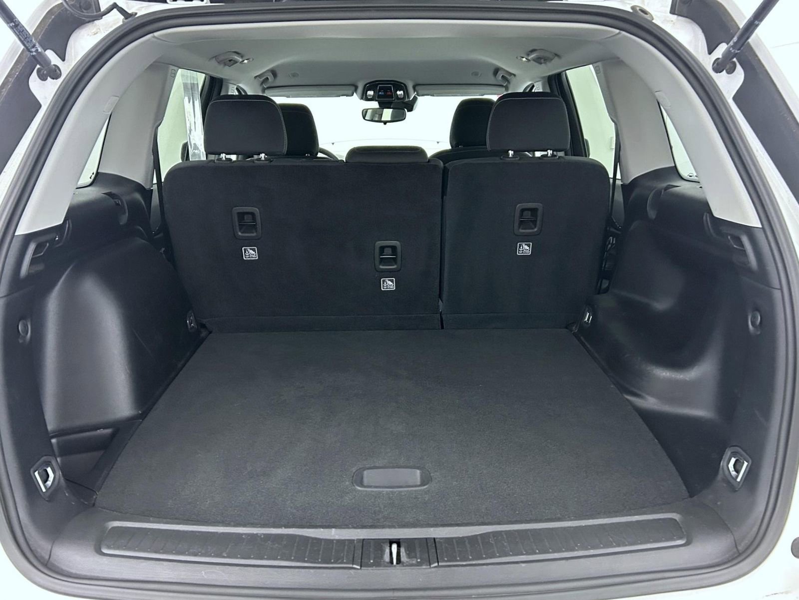 Certified 2023 Jeep Grand Cherokee Laredo AWD/4WD image 21