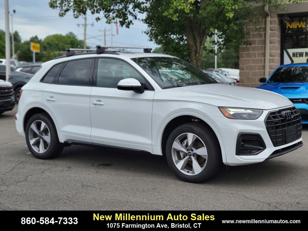 Used 2025 Audi Q5 2.0T Premium w/ Convenience Plus Package image 5