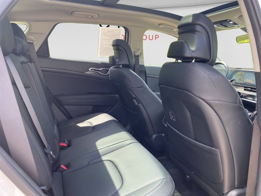 Certified 2024 Kia Sportage EX w/ EX Premium Package AWD/4WD image 12