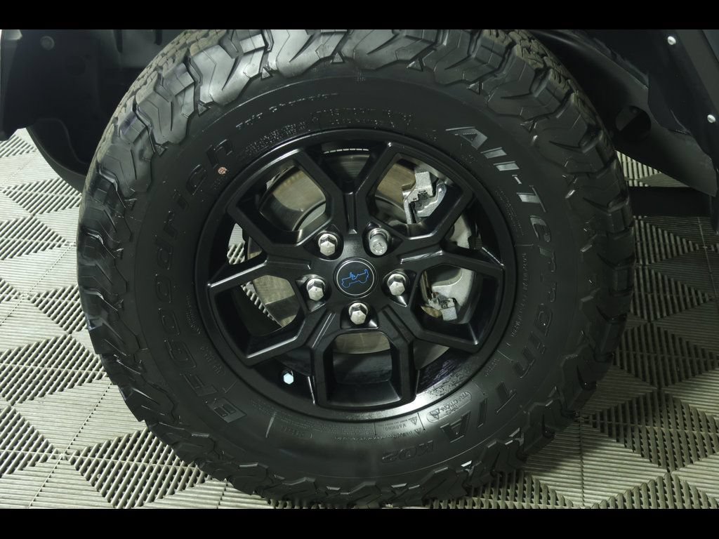 Used 2024 Jeep Wrangler Unlimited AWD/4WD image 12