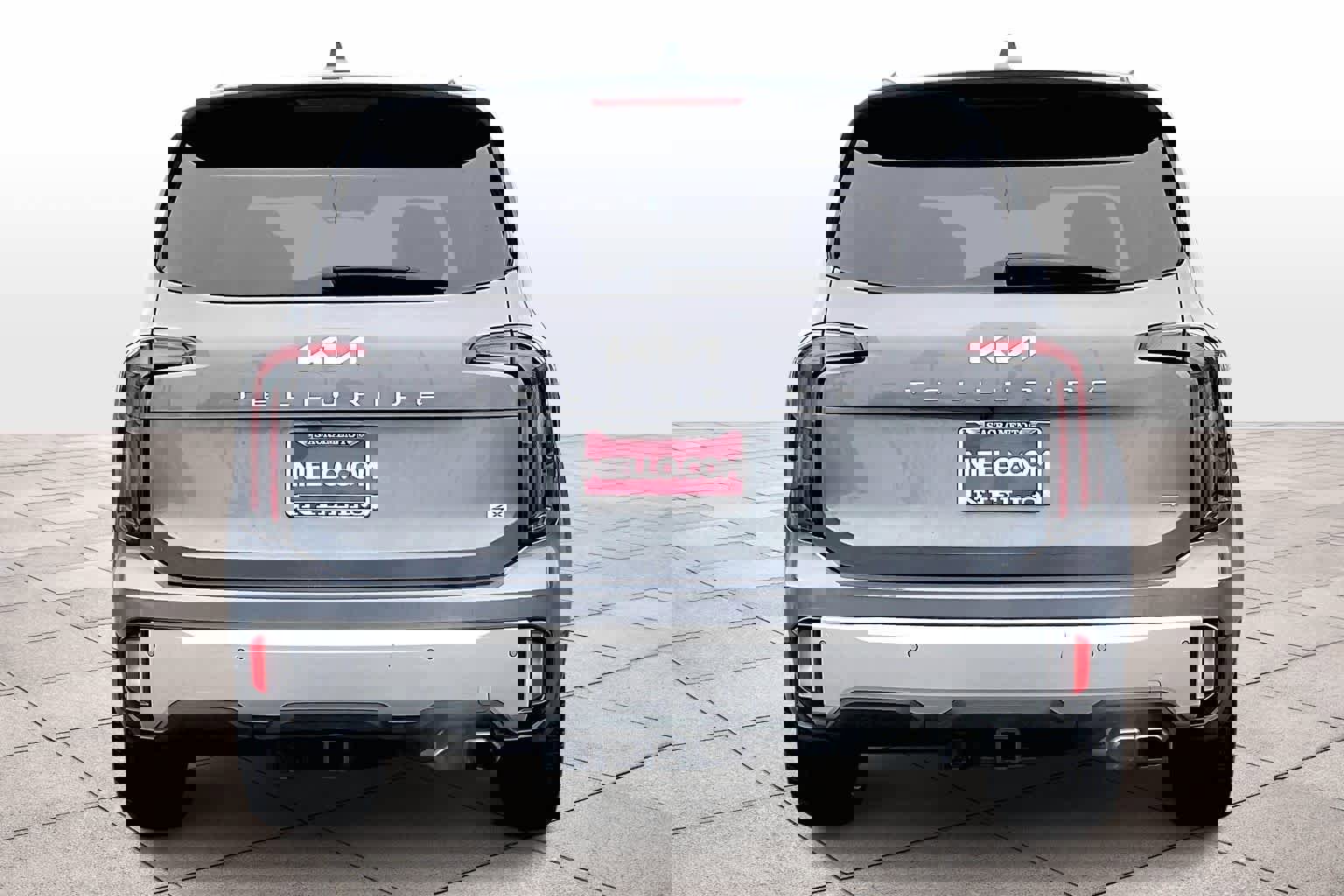 Used 2024 Kia Telluride SX Prestige w/ Towing Package image 7