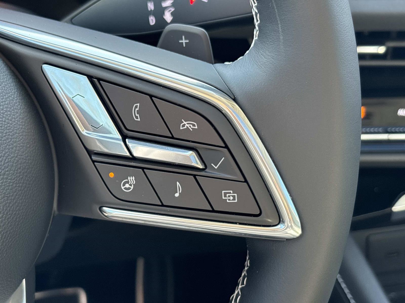 Used 2024 Buick Envision Sport Touring image 20