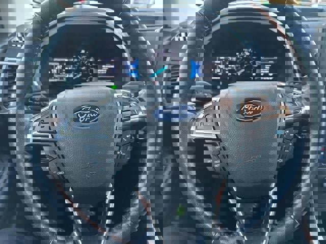 Used 2022 Ford Edge SEL w/ Convenience Package image 17