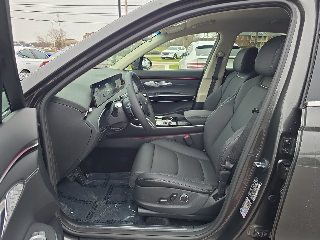 Used 2026 Genesis GV70 2.5T AWD/4WD image 11