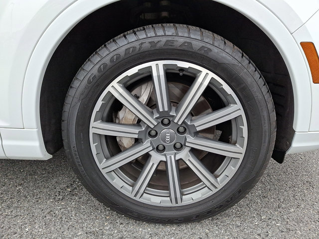 Used 2018 Audi Q7 3.0T Premium Plus w/ Premium Plus Package image 9