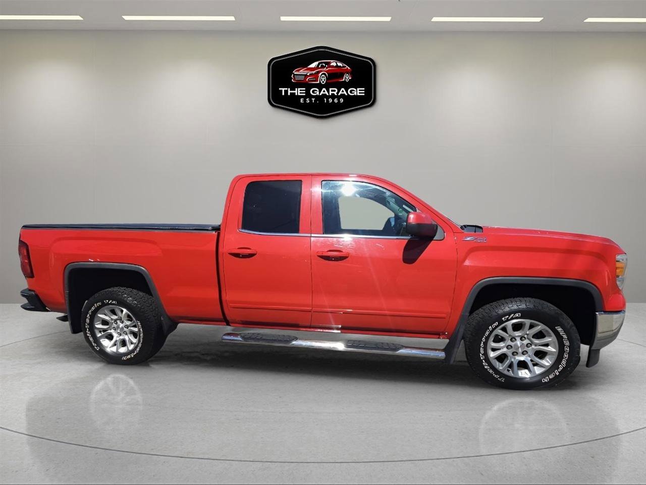 Used 2015 GMC Sierra 1500 SLE w/ SLE Value Package AWD/4WD image 6