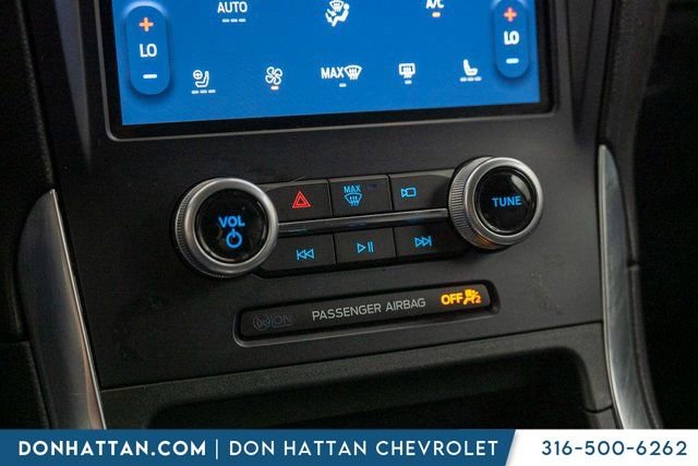 Used 2022 Ford Edge Titanium image 11