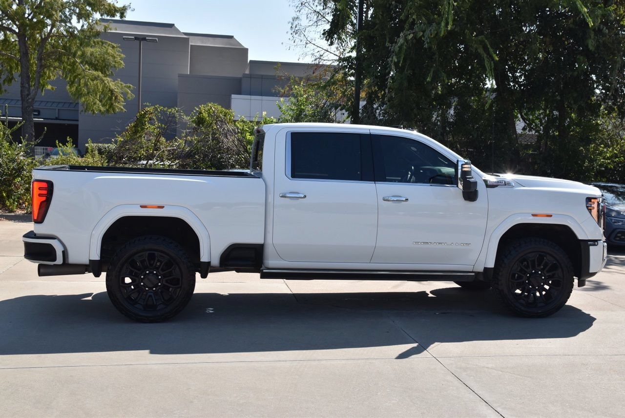 Used 2024 GMC Sierra 2500 Denali w/ Denali Reserve Package AWD/4WD image 6