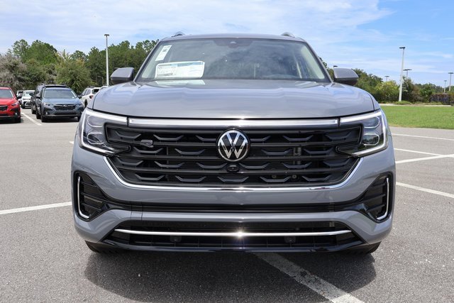 New 2026 Volkswagen Atlas SEL Premium R-Line image 2
