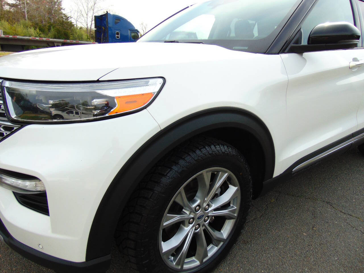 Used 2021 Ford Explorer Limited AWD/4WD image 27