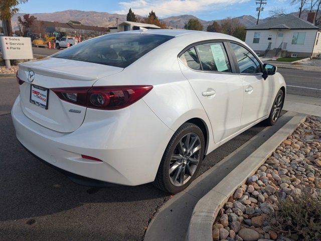 Used 2018 MAZDA MAZDA3 Grand Touring image 4