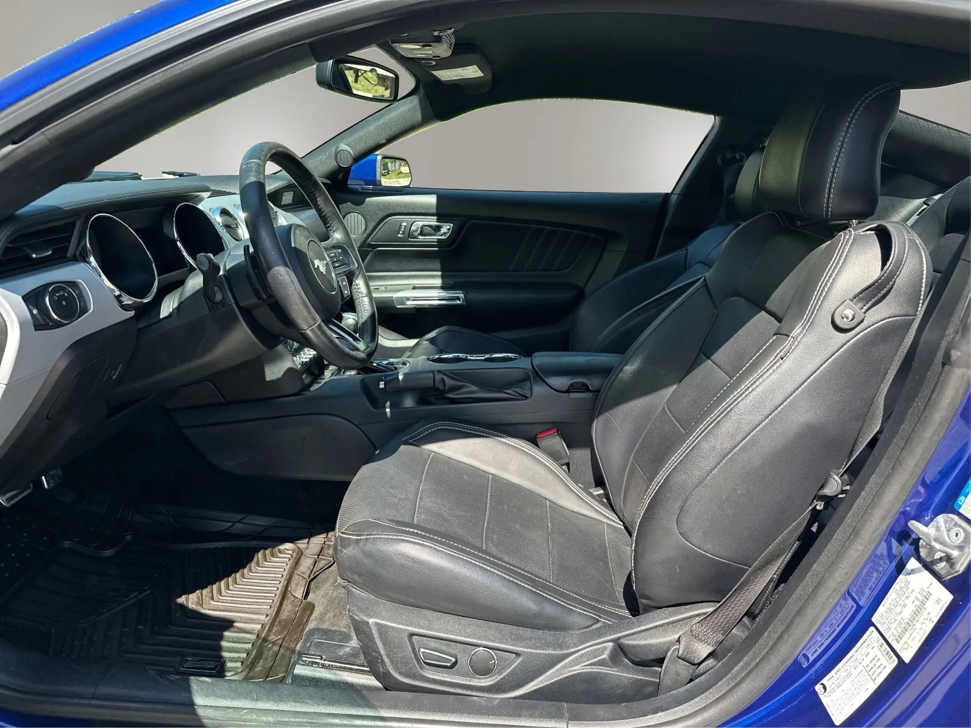 Used 2016 Ford Mustang GT Premium RWD image 9
